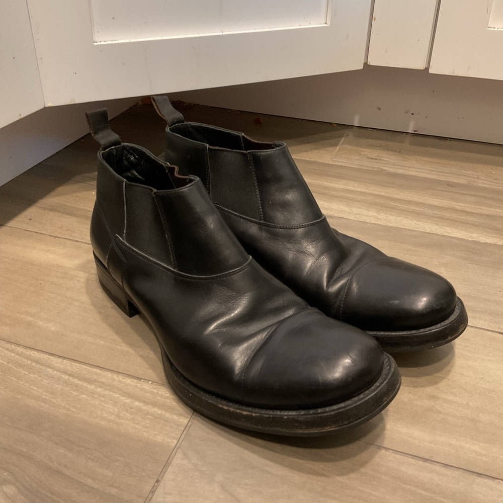 Prada Vintage Men’s Cap Toe Black Leather Ankle Boots Booties Shoes sz 8 - Picture 1 of 7
